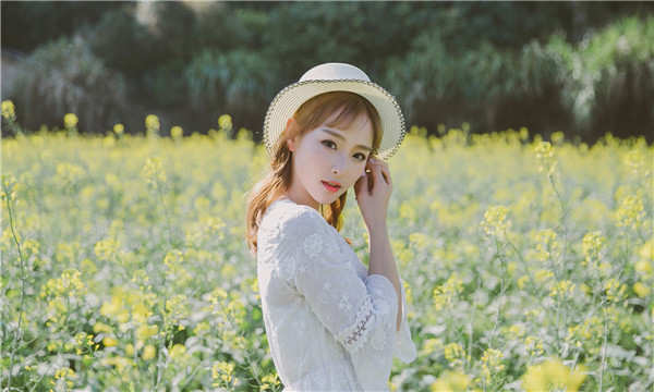 多伦标题：想找个女人帮忙生孩子的有效解决方案，助您圆梦家庭